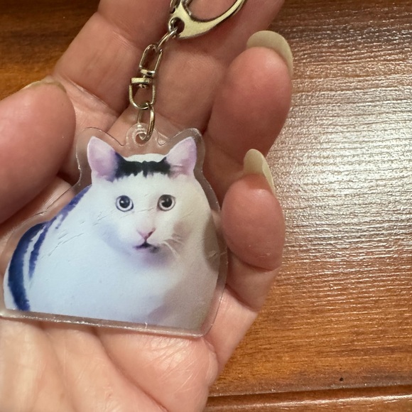 🚨ADORABLE TUXEDO CAT ACRYLIC KEYCHAIN 🩷🩷🩷🤗👍👍 - Picture 1 of 5